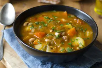Tasty & Healthy: Detox Soup to Flush Out Surplus Weight
