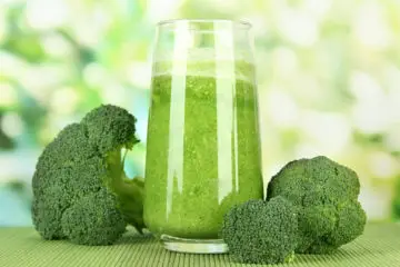 Broccoli Smoothie: Fights Off Cancer & Balances the Blood Pressure