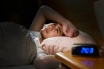 The Major Symptoms & Causes of Insomnia & 3 Beneficial Natural Cures