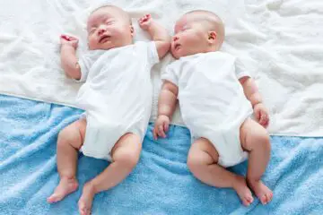 Mother in China Gives Birth to Twins from Different Fathers & Admits She Cheated on Husband