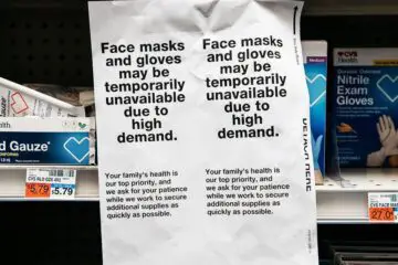 US Health Officials Are Begging Citizens to Stop Buying N-95 Masks