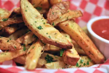 Crispy & Yummy Baked Garlic French Fries