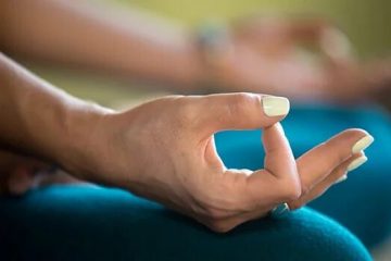 Six Yoga Mudras that Help Heal Common Health Problems