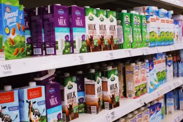 Synthetic GMO Milk Is Hitting Store Shelves Everywhere- Watch Out for These 14 Dairy Brands