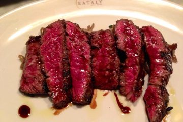 People Are Only Just Realizing that the Red Juice in Rare Steak Is Not Blood
